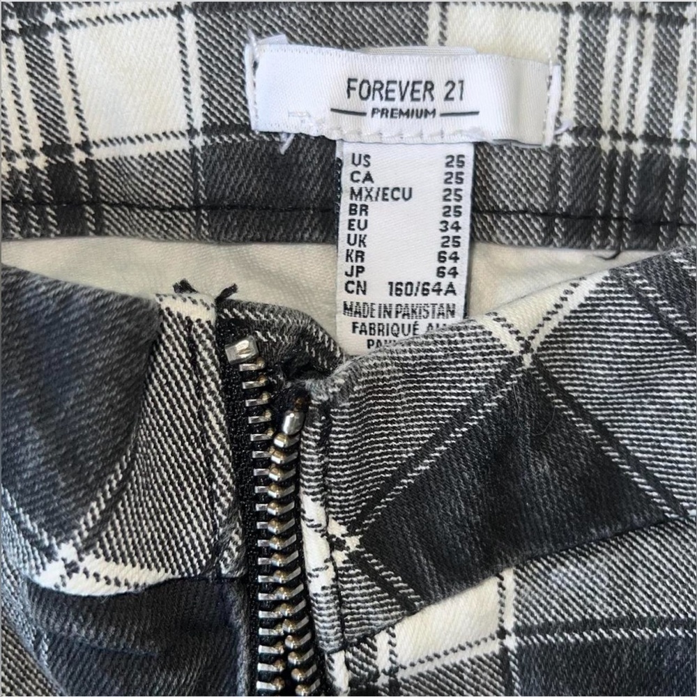 Forever 21 Women's Black and White Plaid Flare Jeans - Picture 4 of 7